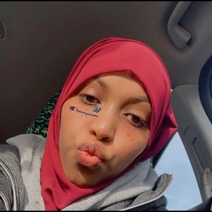 Meet your Posher, Sabrina